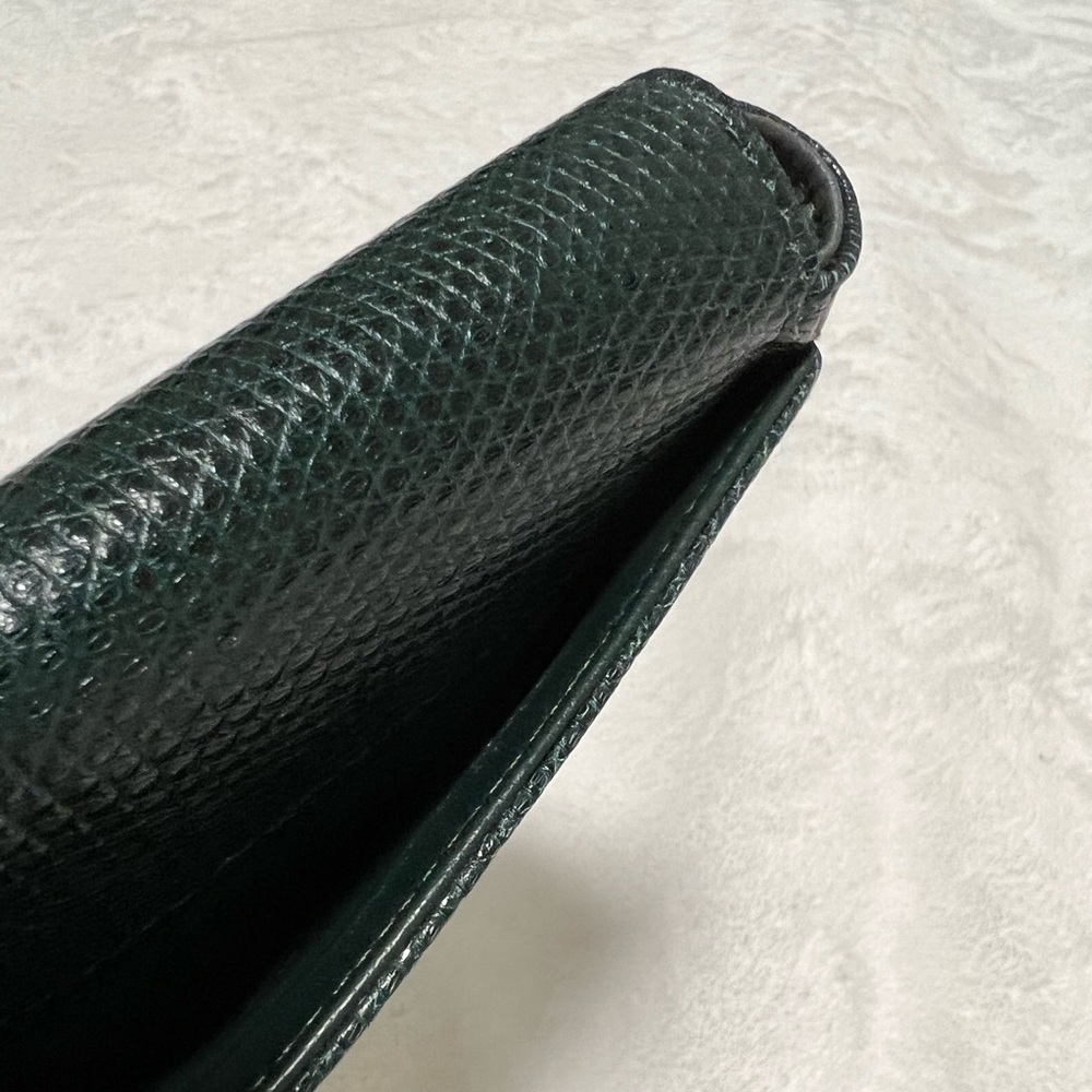 Small Wallet On A Chain - image 2